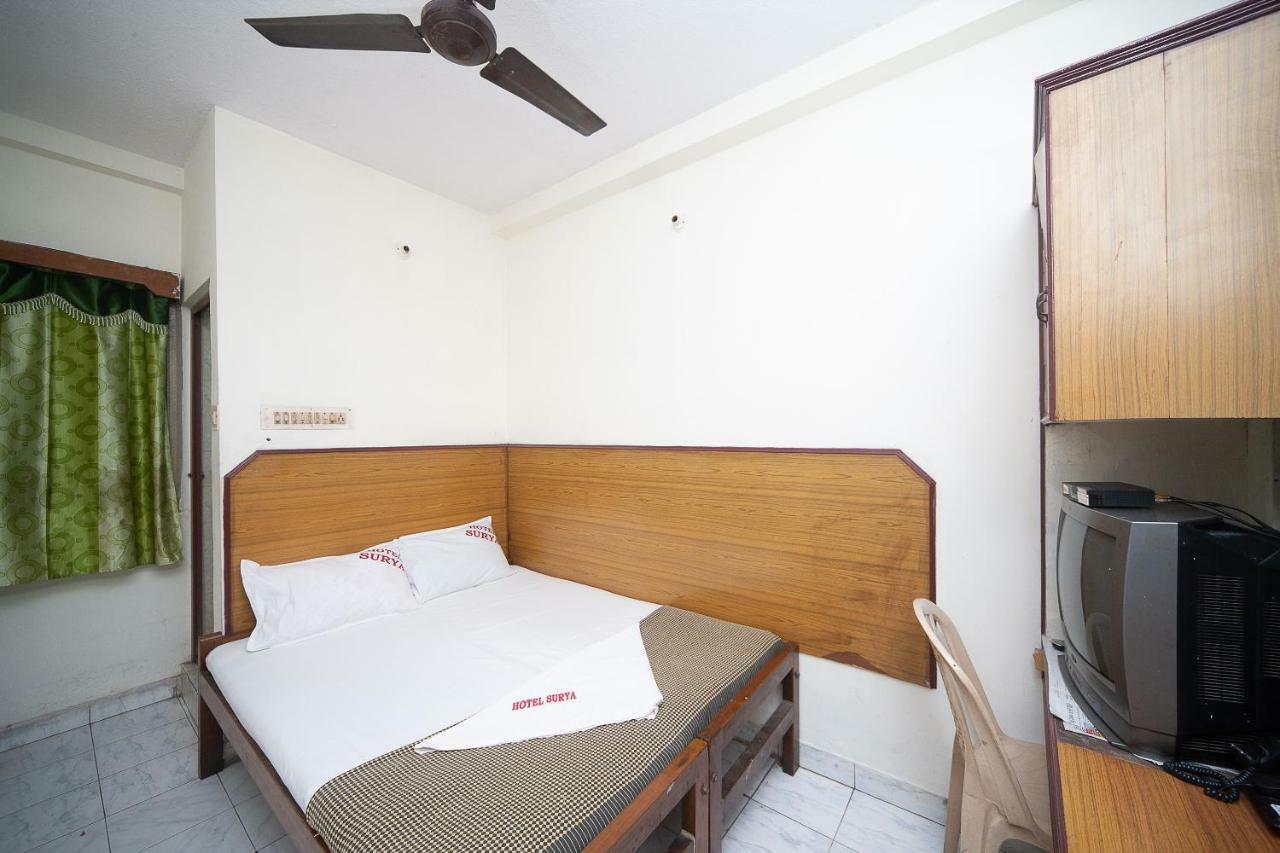 Spot On 38565 Hotel Surya Thiruvengadam St Ченай Екстериор снимка
