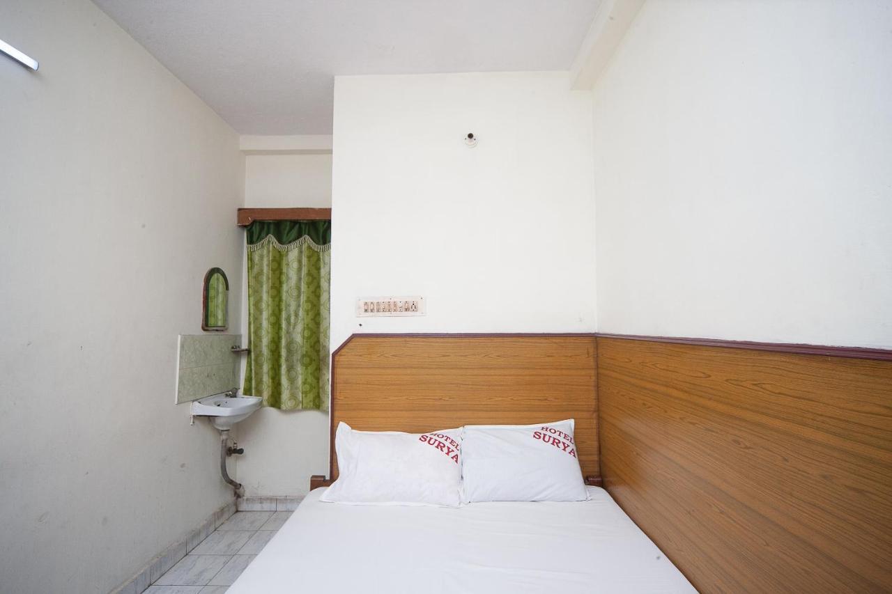 Spot On 38565 Hotel Surya Thiruvengadam St Ченай Екстериор снимка